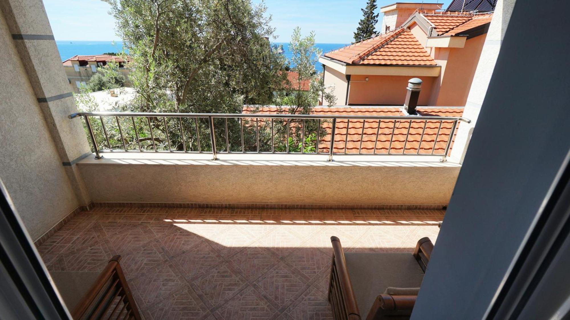 Medin Apartments Bluvista Petrovac 외부 사진