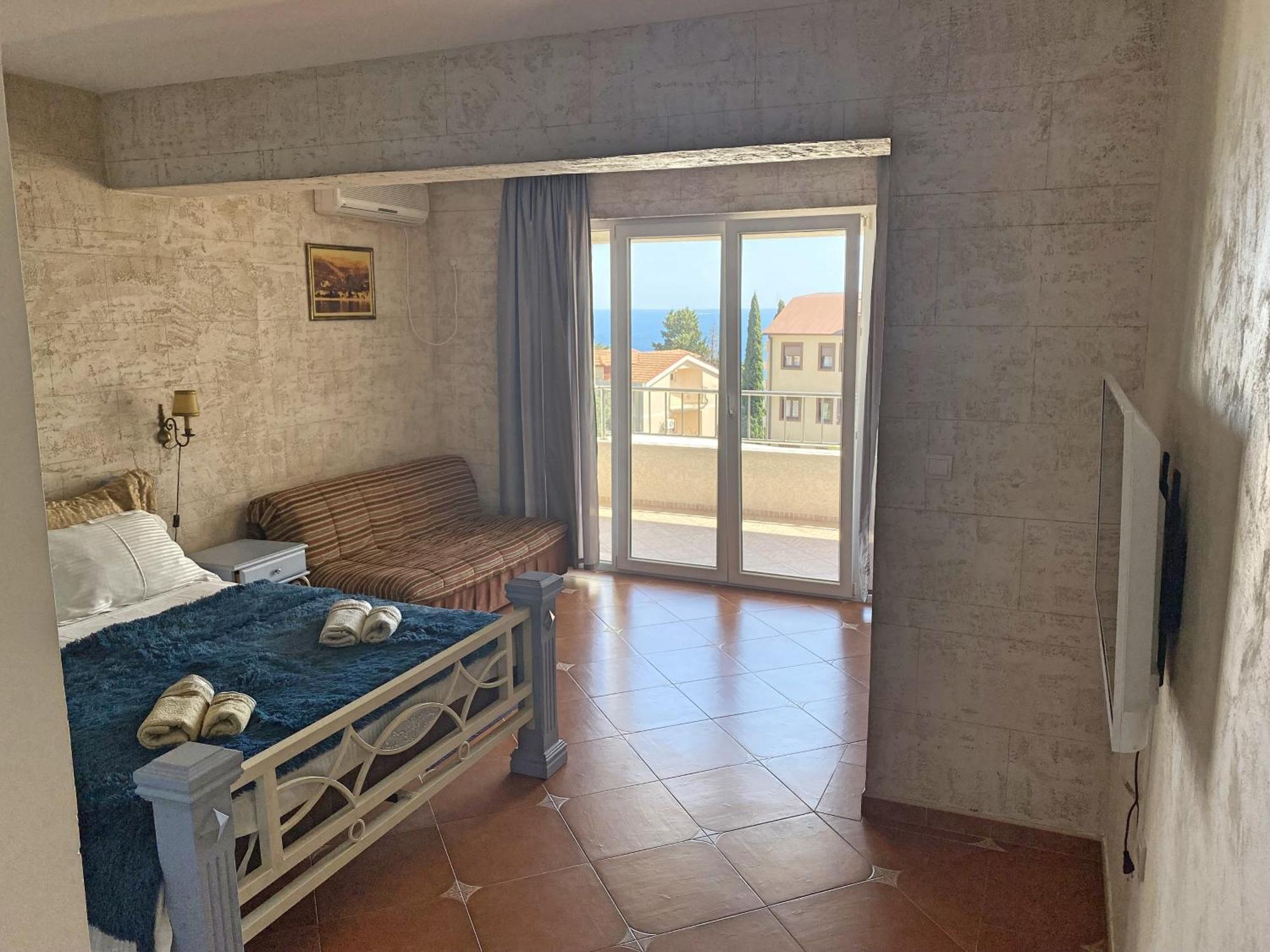 Medin Apartments Bluvista Petrovac 객실 사진